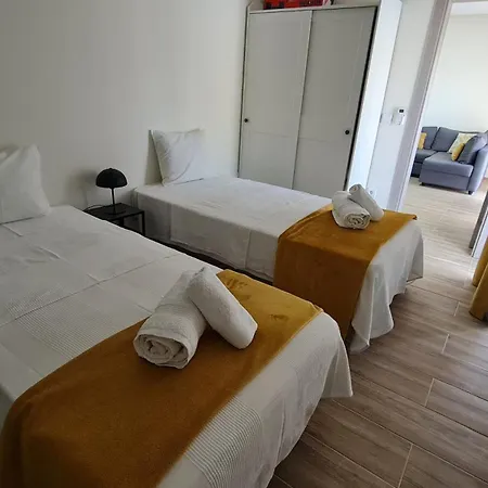 Apartamento Casa Amarela - *
